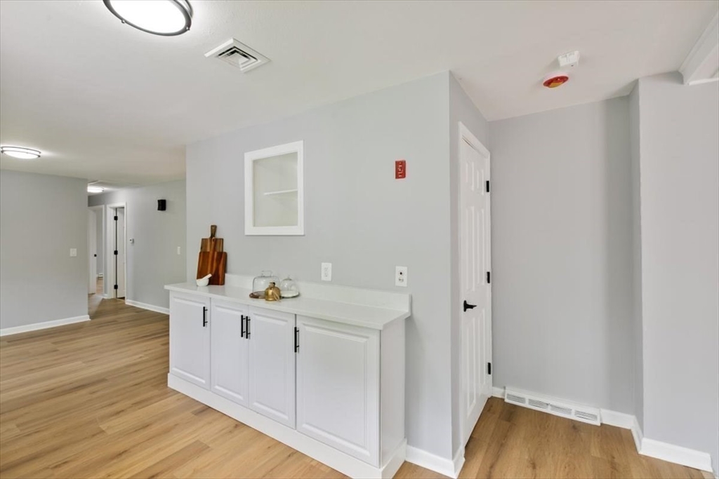 27 Mary Lou St