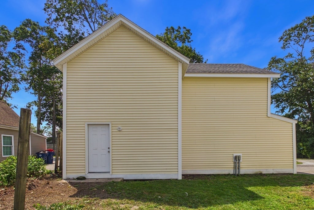398 Main St