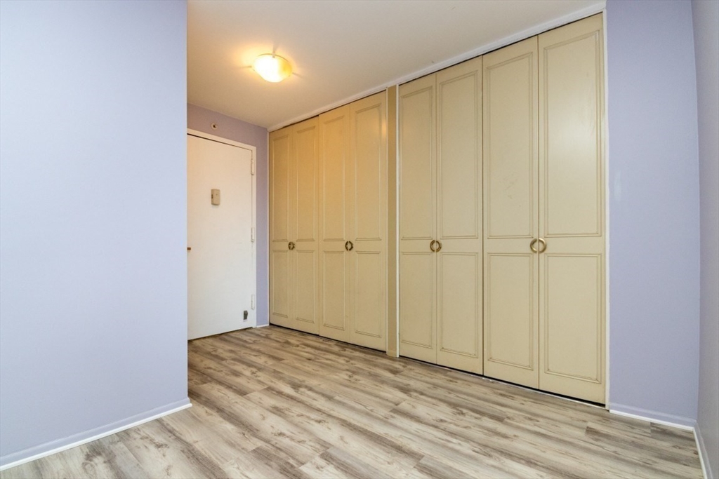 111 Perkins 269