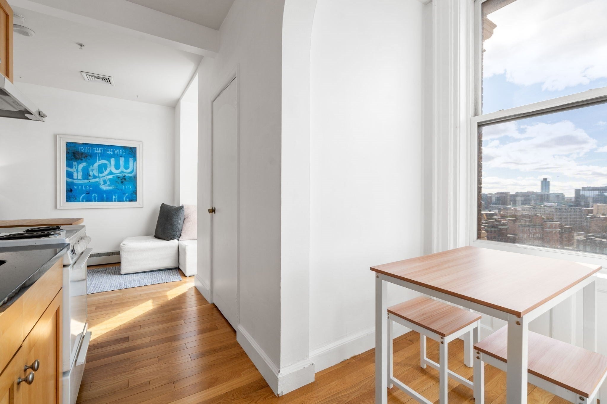 483 Beacon Street PH4A
