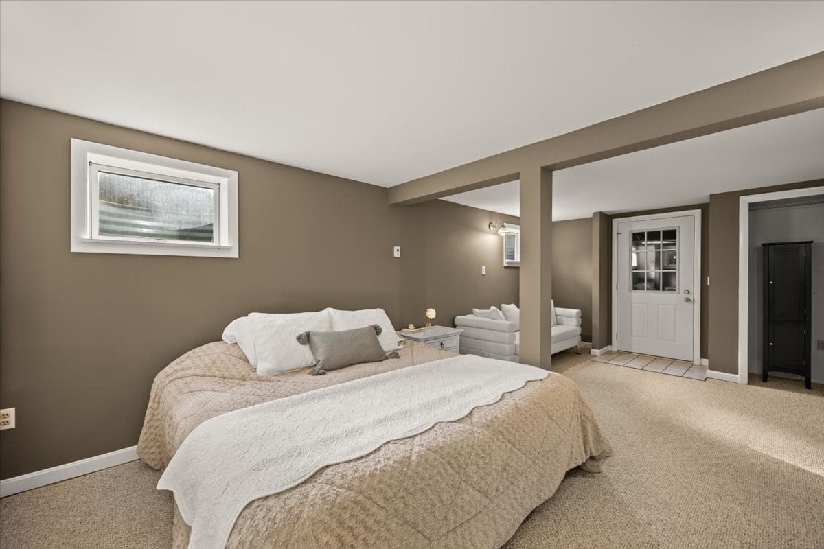 11 Regis Rd, Falmouth, MA Photo #19