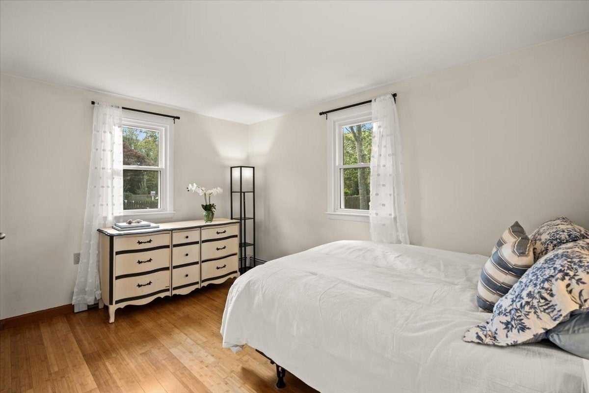 11 Regis Rd, Falmouth, MA Photo #11
