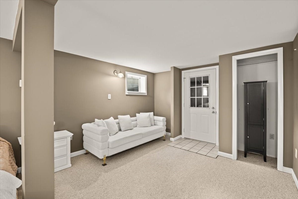 11 Regis Rd, Falmouth, MA Photo #20