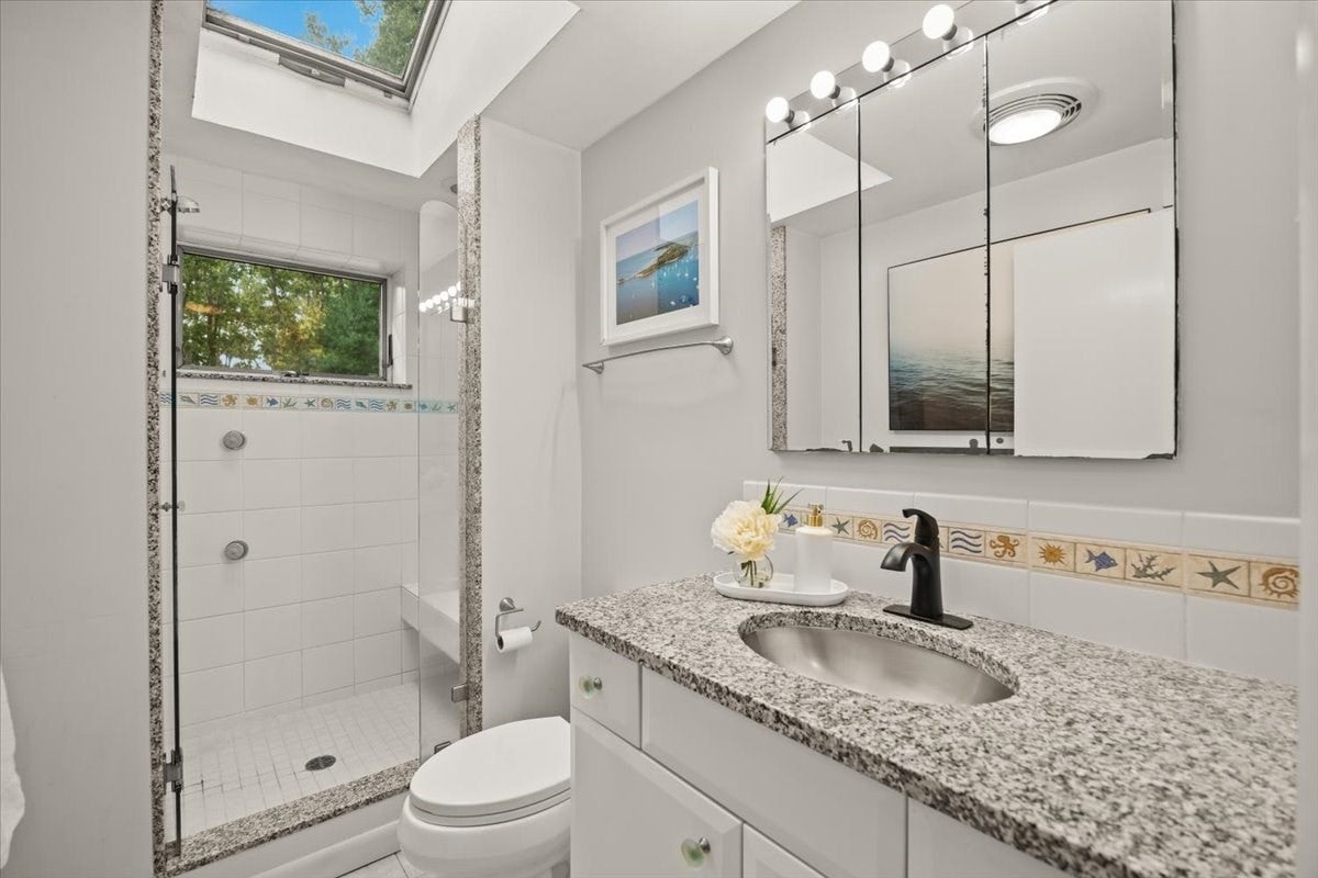 11 Regis Rd, Falmouth, MA Photo #14