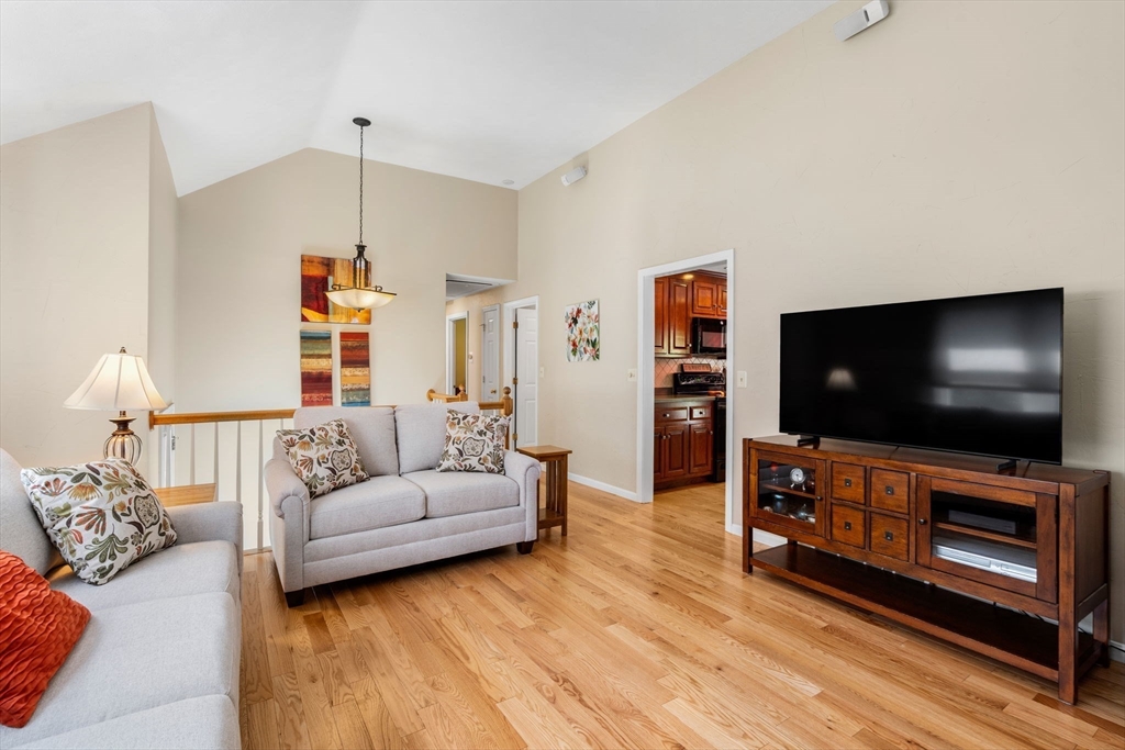 114 Woodside Rd
