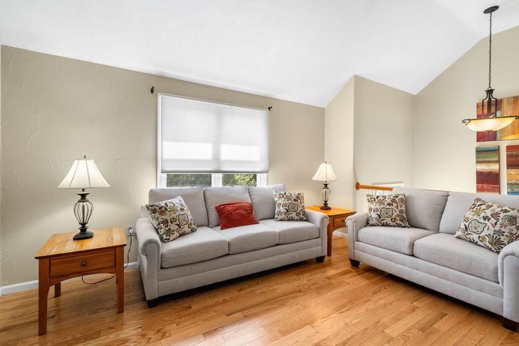 114 Woodside Rd