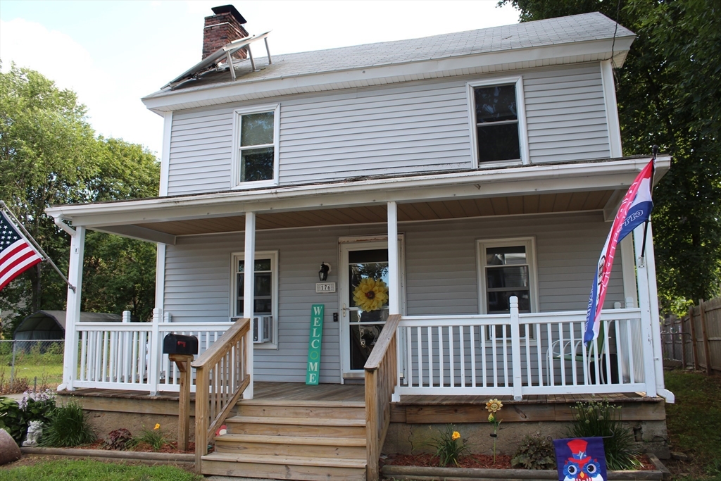 176 Mechanic St
