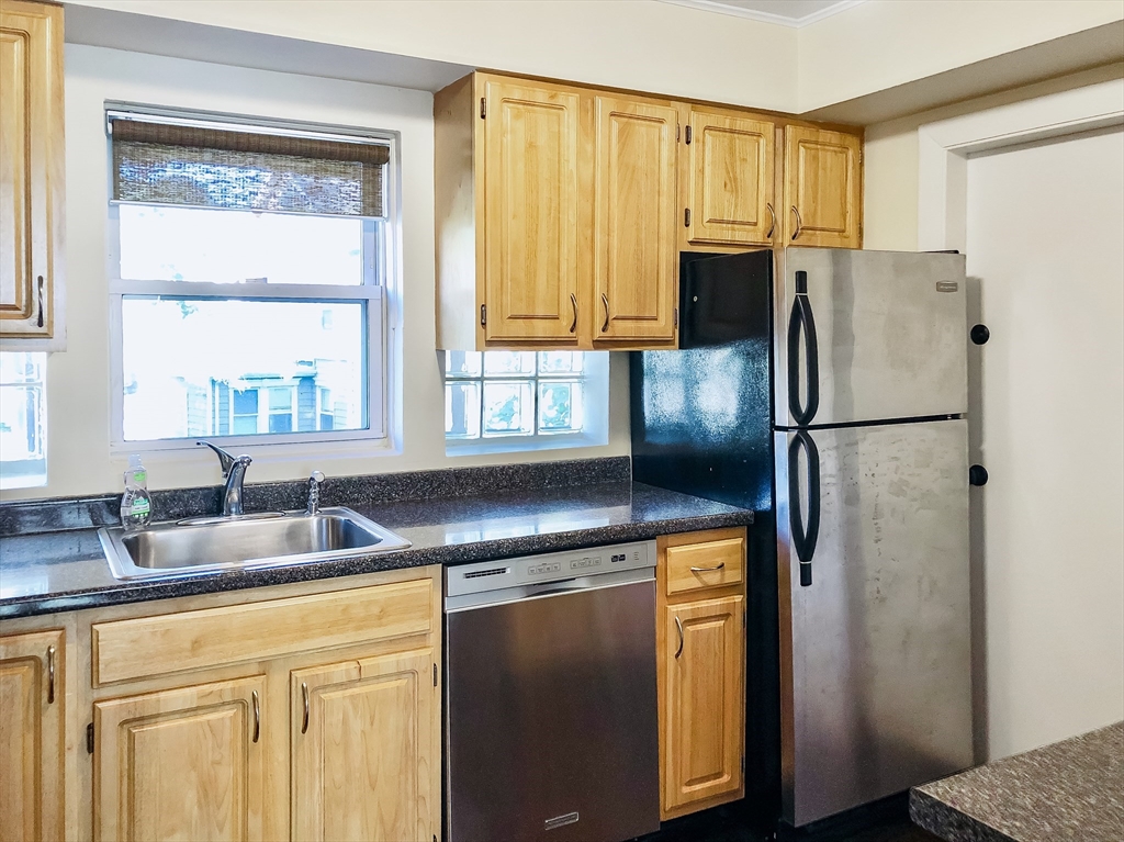 675 Chestnut Hill Ave