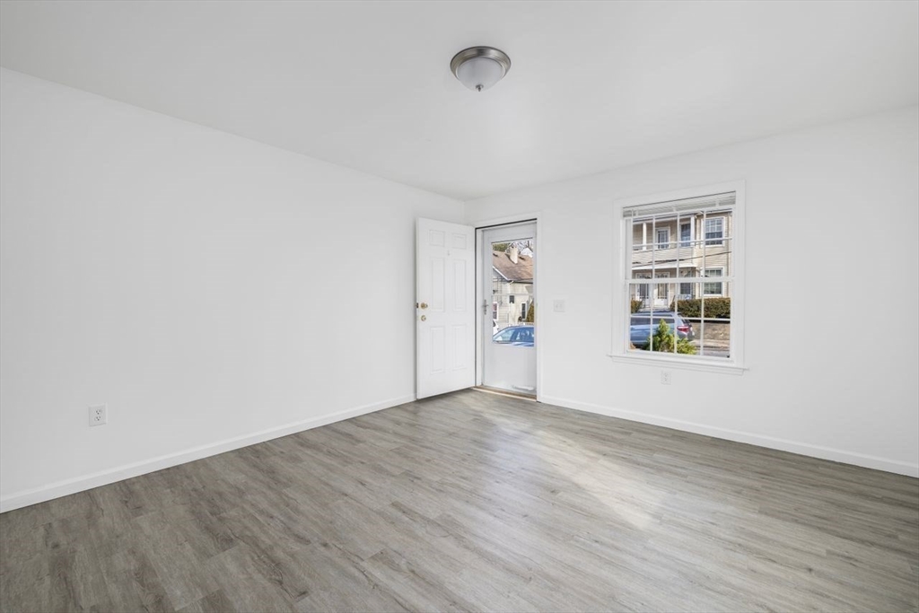 38 Brook St 1