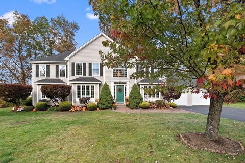 17 Meredith Rd Salem NH 03079