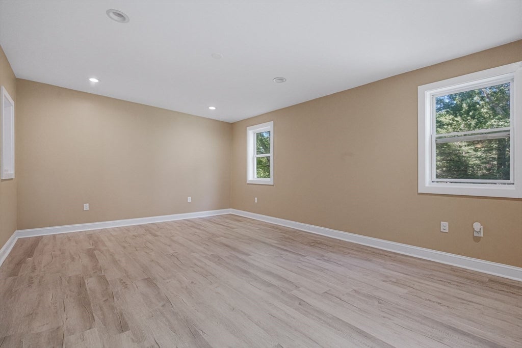 70 Riverside Ave, Attleboro, MA, 70 Riverside Ave, Attleboro, MA Photo #7