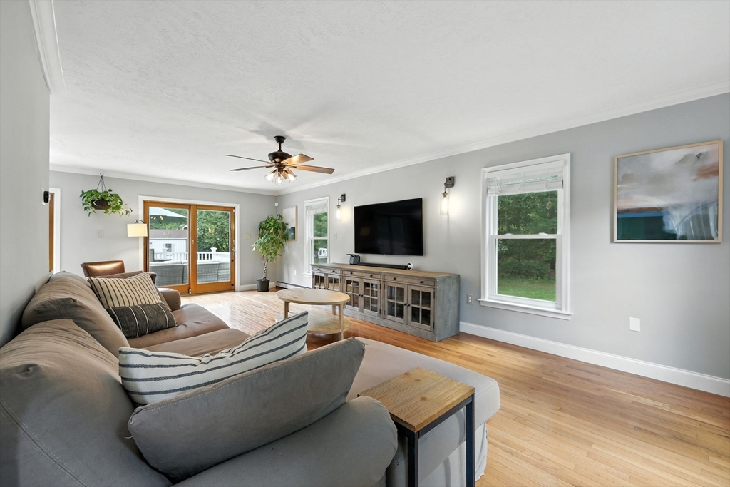 23 Pine Knoll