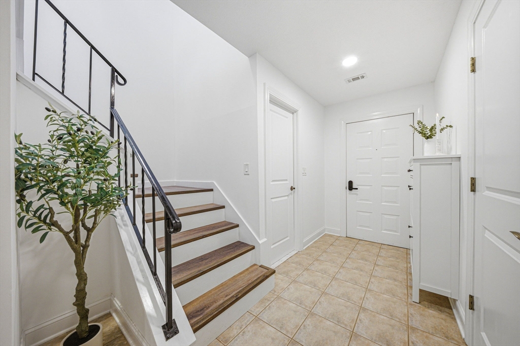 153 Greenbrook Dr 153