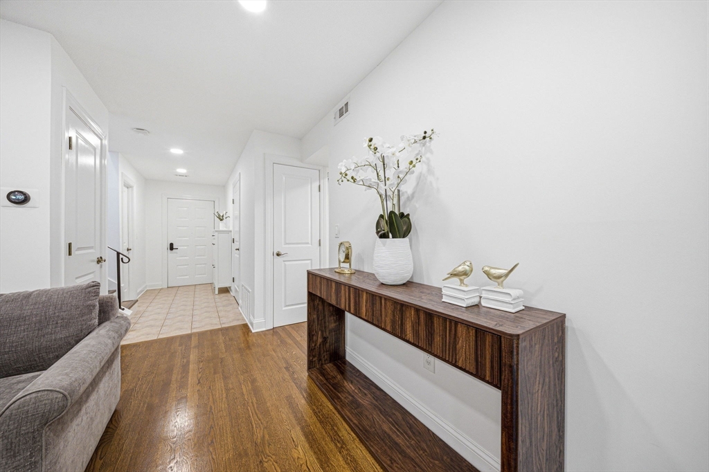 153 Greenbrook Dr 153