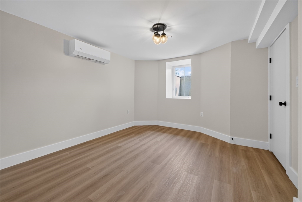 533 Washington Street, Boston, MA, 533 Washington Street, Boston, MA Photo #16