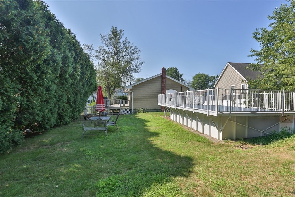 108 Lakeshore Dr, Marlborough, MA Photo #16