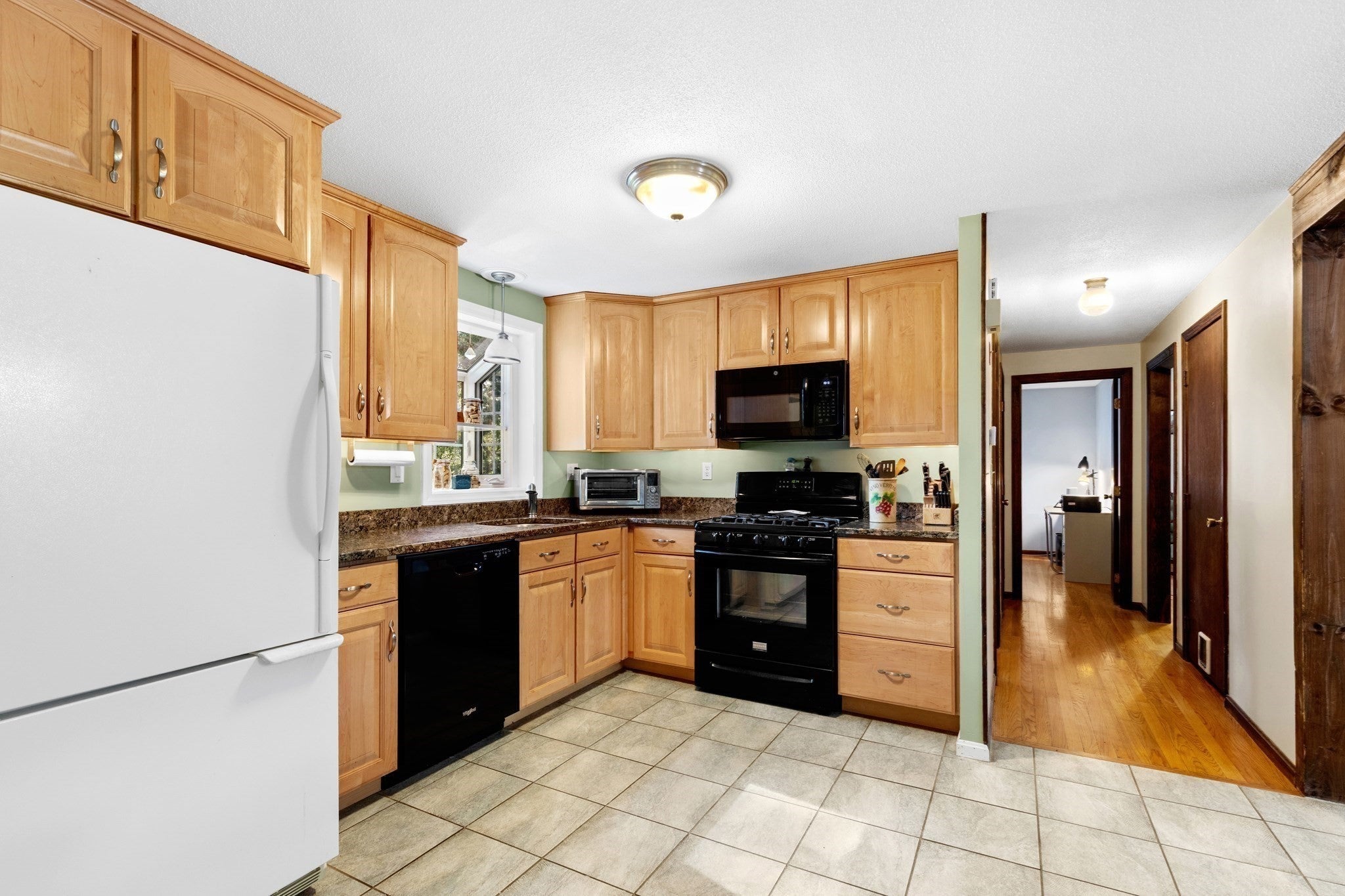 3 Cornish St, Carver, MA, 3 Cornish St, Carver, MA Photo #9