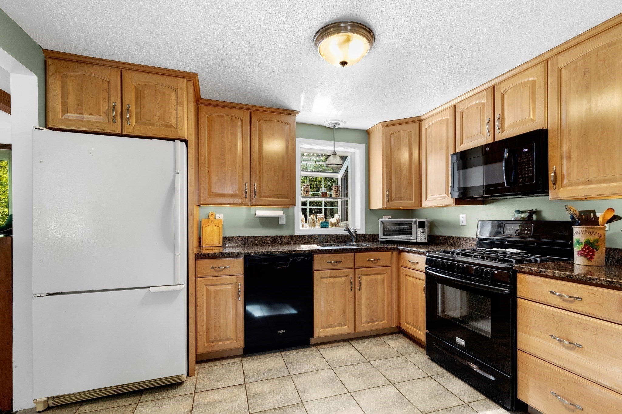 3 Cornish St, Carver, MA, 3 Cornish St, Carver, MA Photo #10