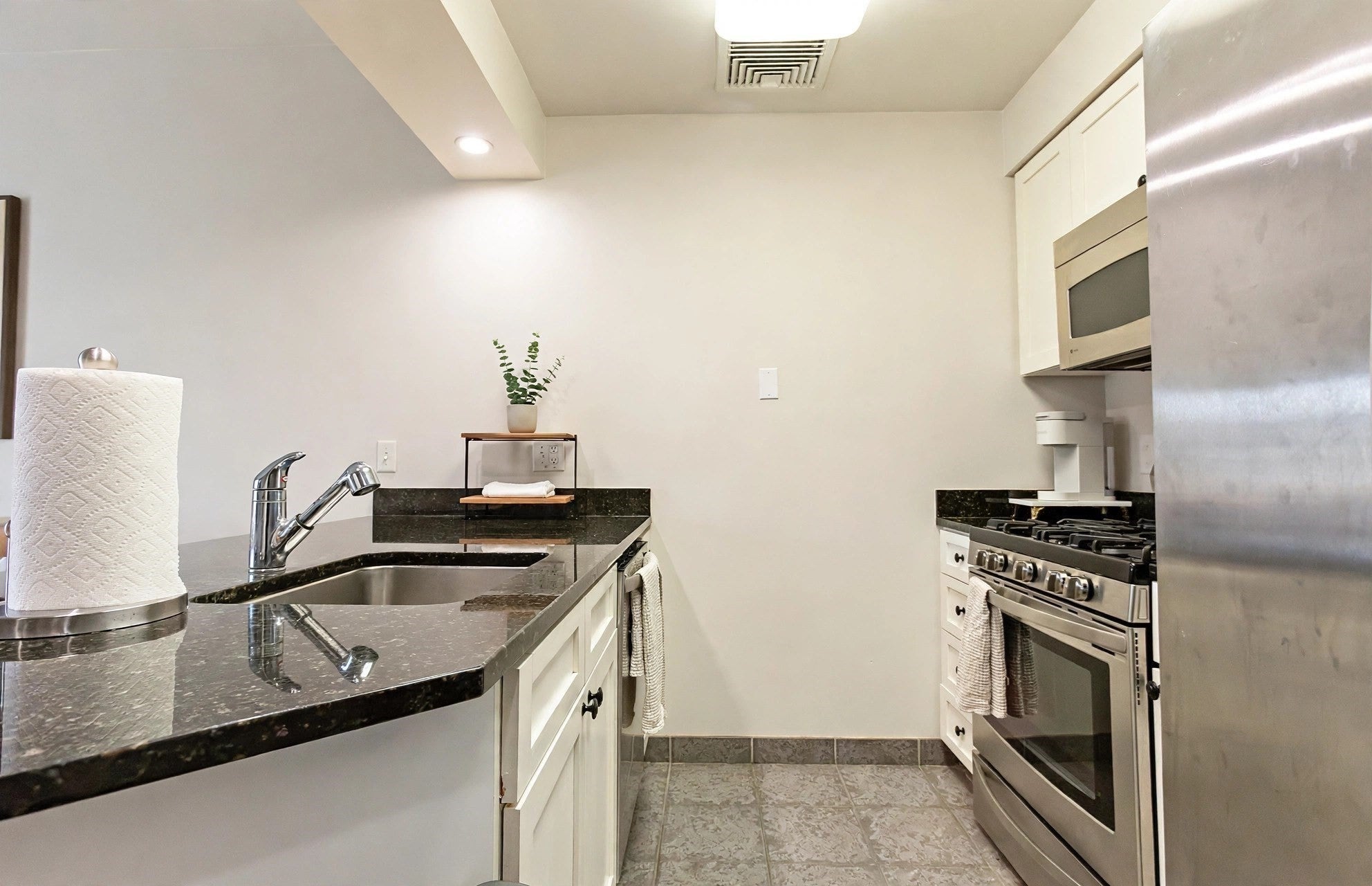 501 Commerce Dr #4306, Braintree, MA, 501 Commerce Dr #4306, Braintree, MA Photo #4