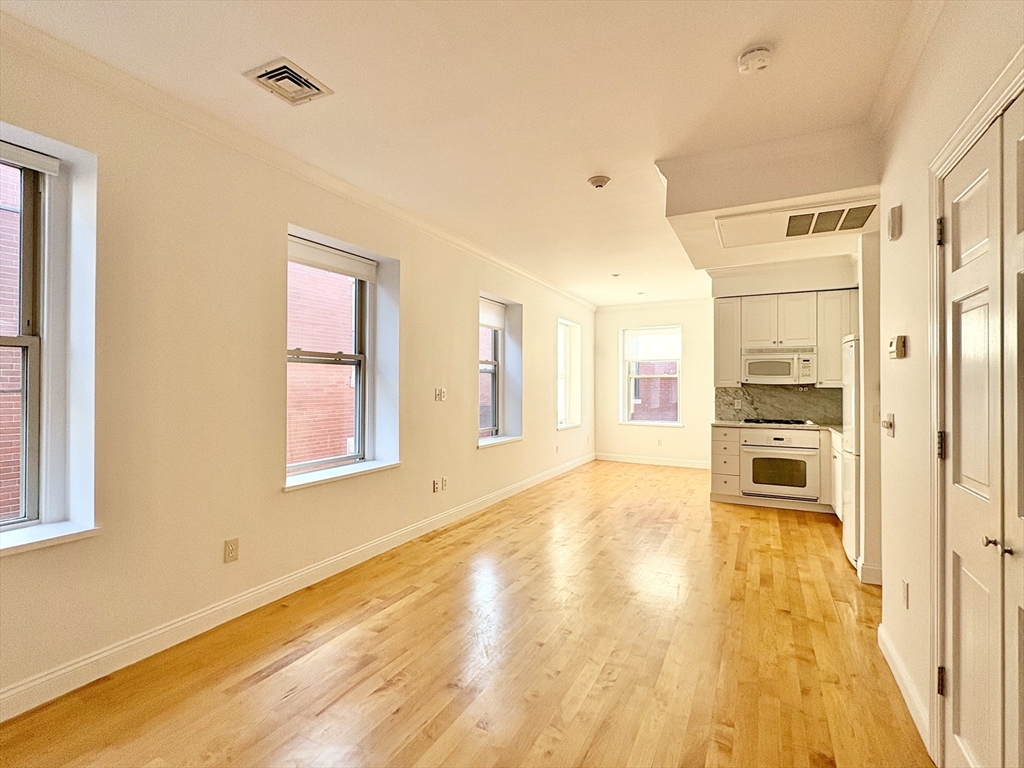 11 Unity St 8