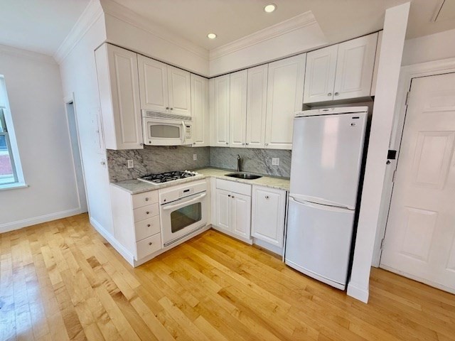 11 Unity St 8