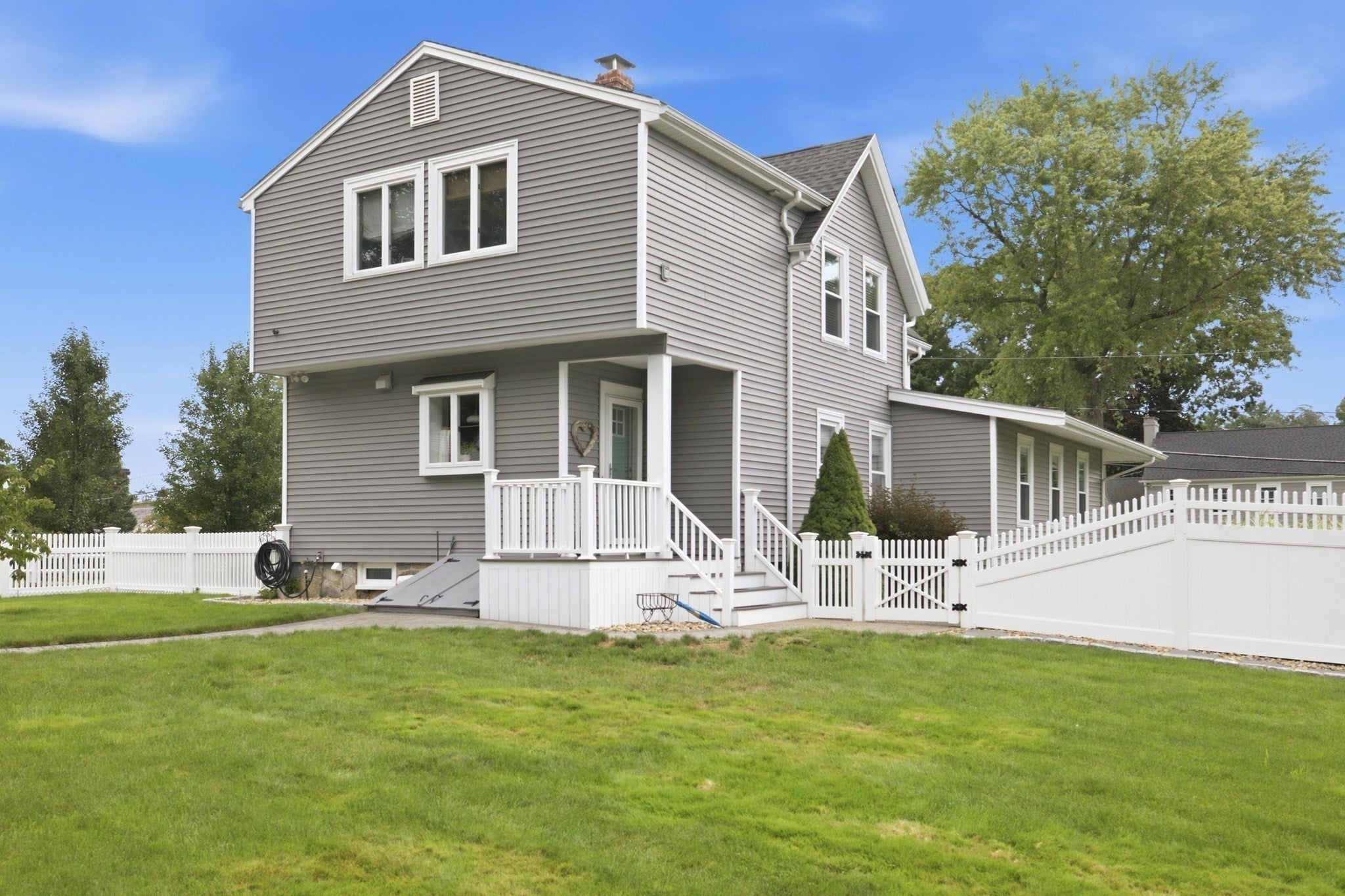 28 Fairview Ave, Brockton, MA Photo #16