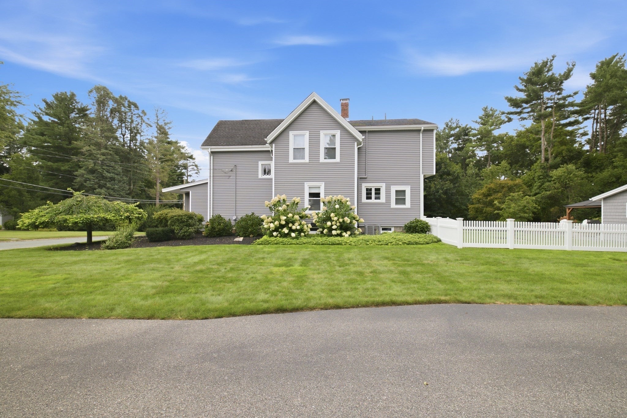 28 Fairview Ave, Brockton, MA Photo #7