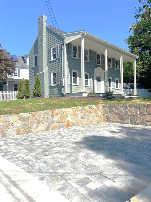 89 Woburn Street