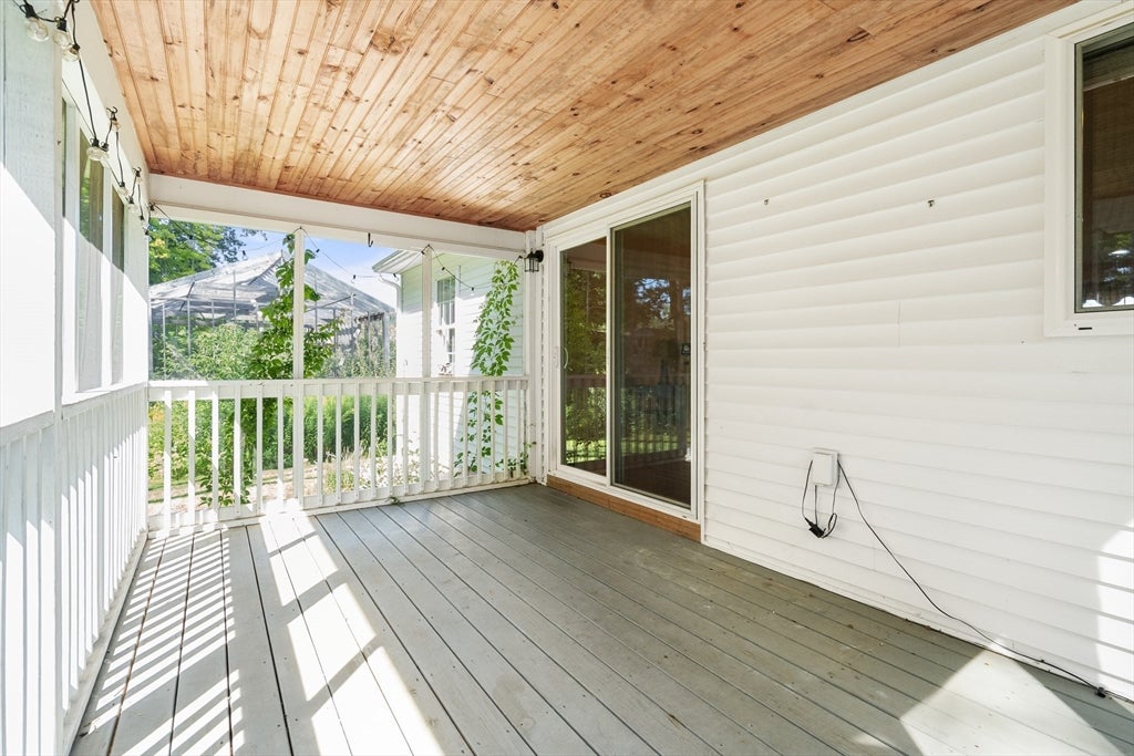 42 Highfield Drive, Southbridge, MA Photo #22