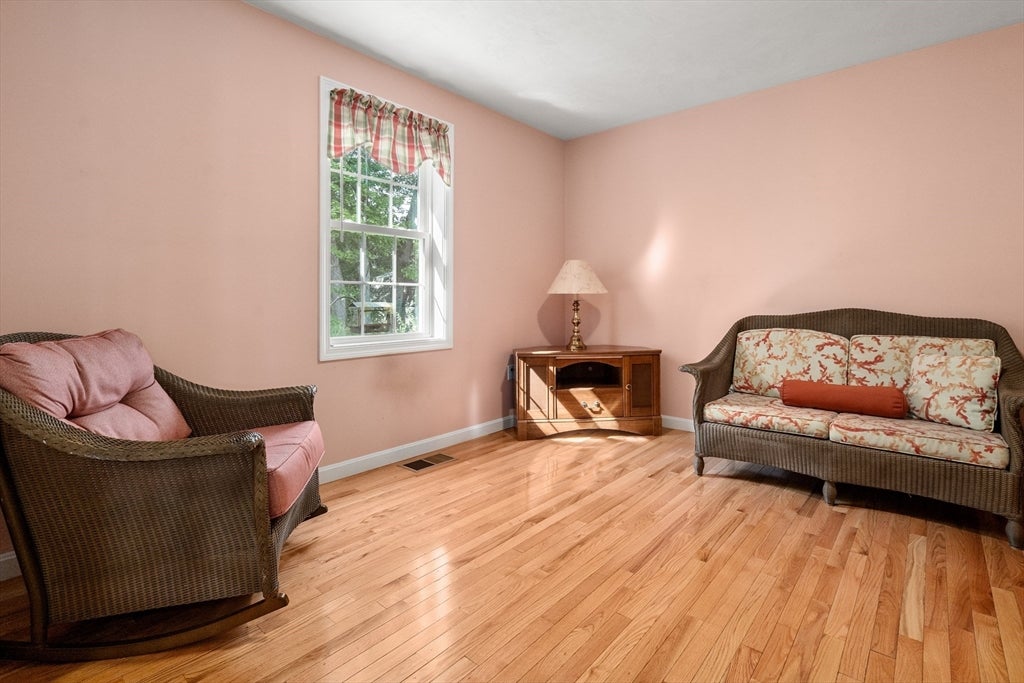 42 Highfield Drive, Southbridge, MA Photo #9
