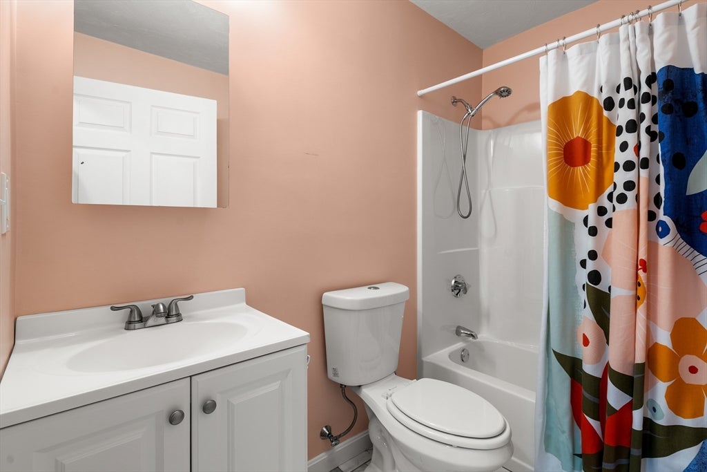 42 Highfield Drive, Southbridge, MA Photo #11