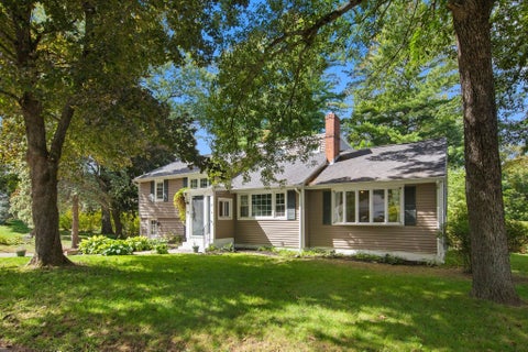 Photo of 17 Rich Rd, Woburn, MA 01801 (MLS # 73582319)