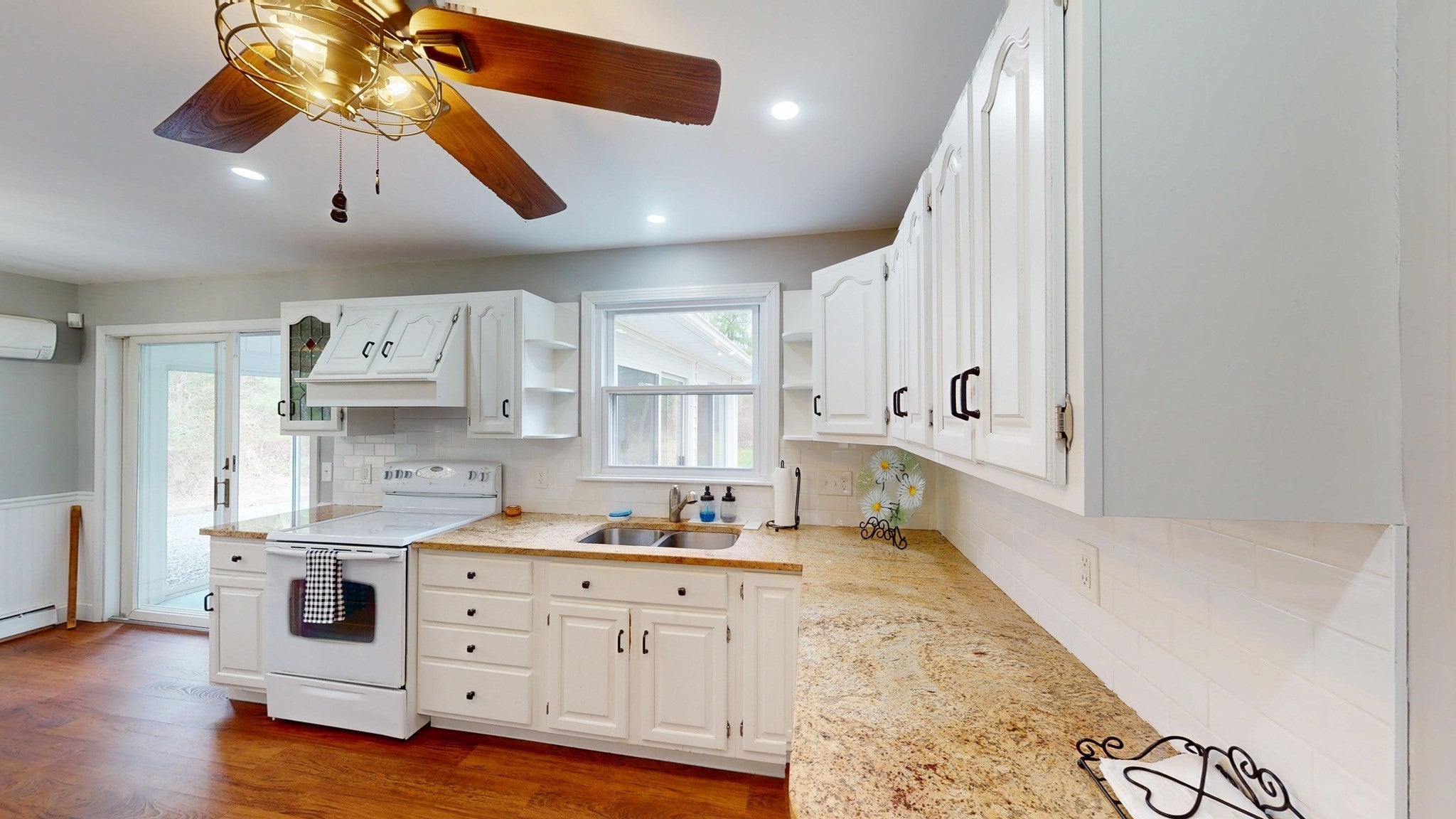 620 Ledge Rd, Seekonk, MA Photo #12