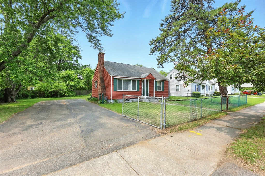 89 East St