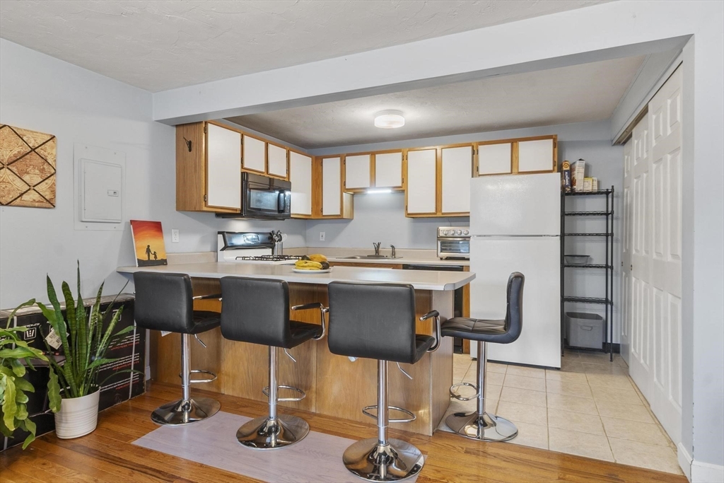 360 Littleton Road D8