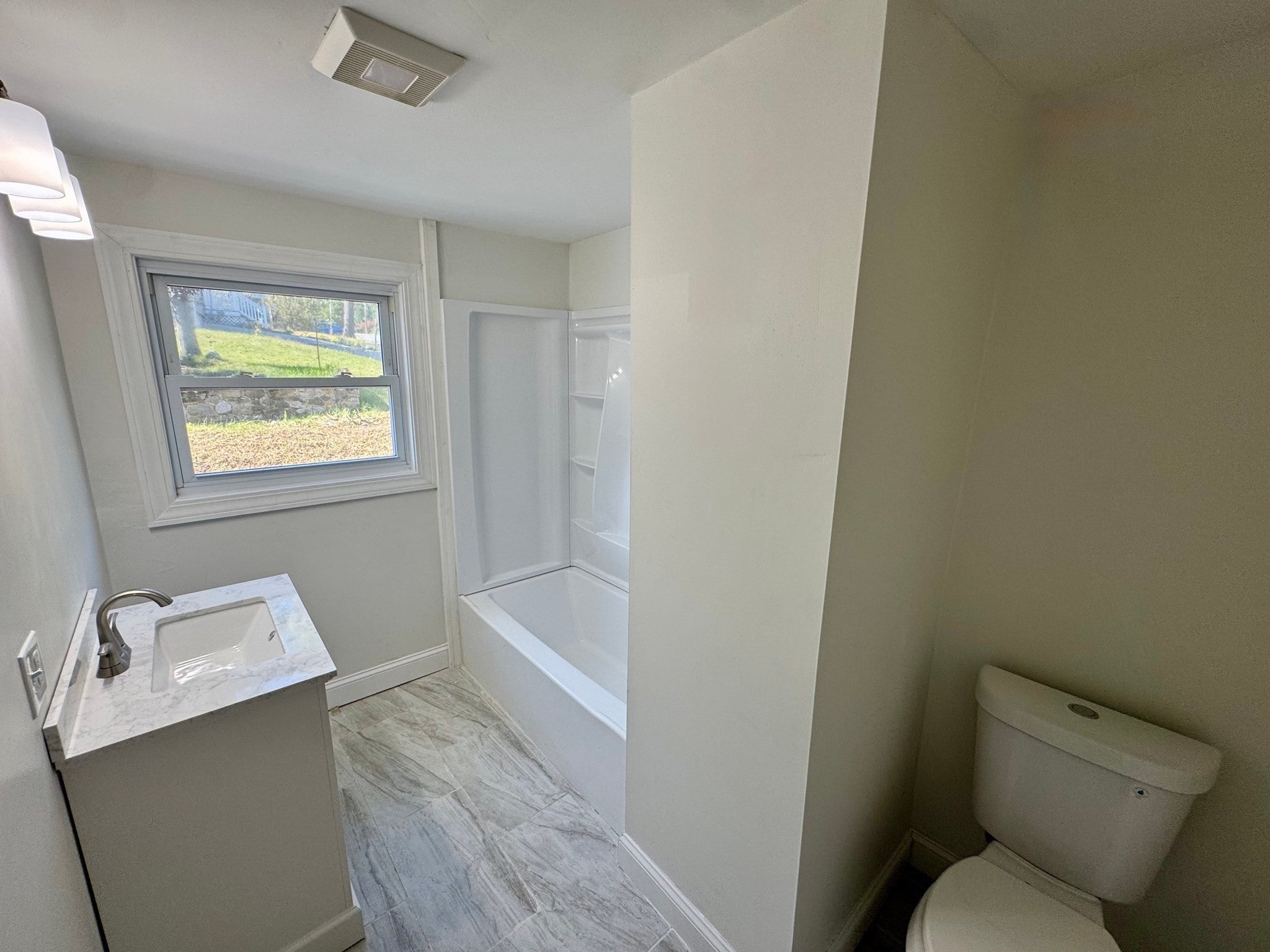 346 Hilldale Ave, Haverhill, MA Photo #11