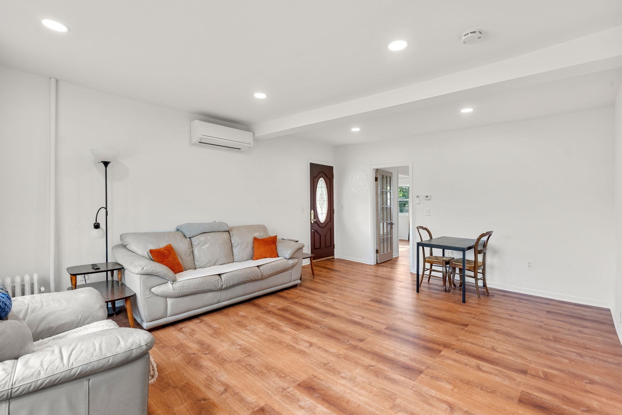 376 Newton Street 1