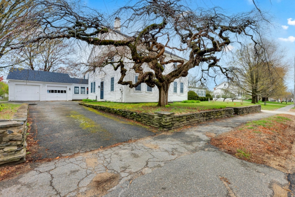 82 Petersham Rd