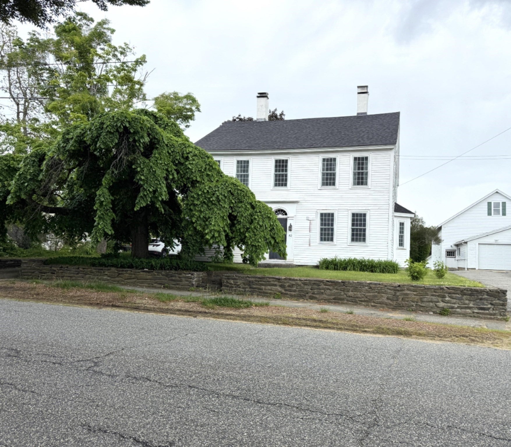 82 Petersham Rd, Hardwick MA 01037