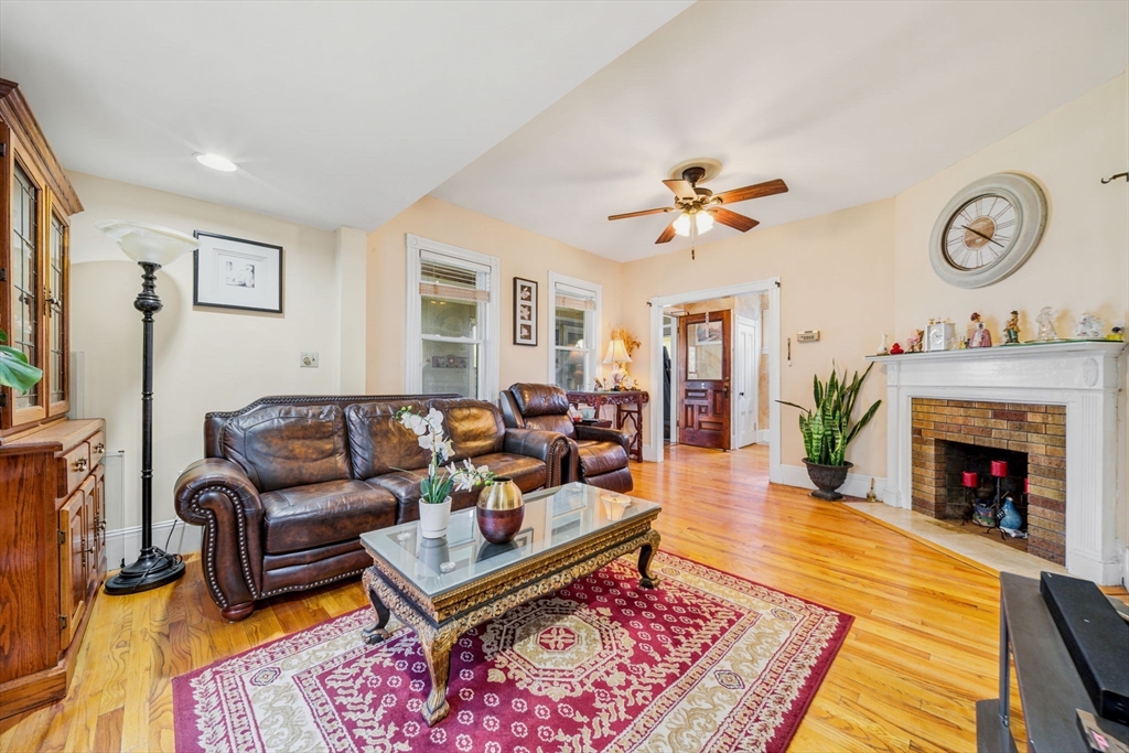 75 Walker St, Quincy, MA Photo #8