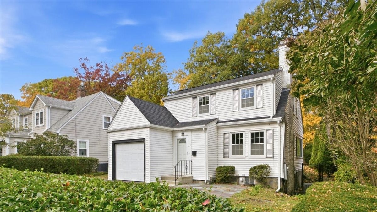 77 Payson Rd