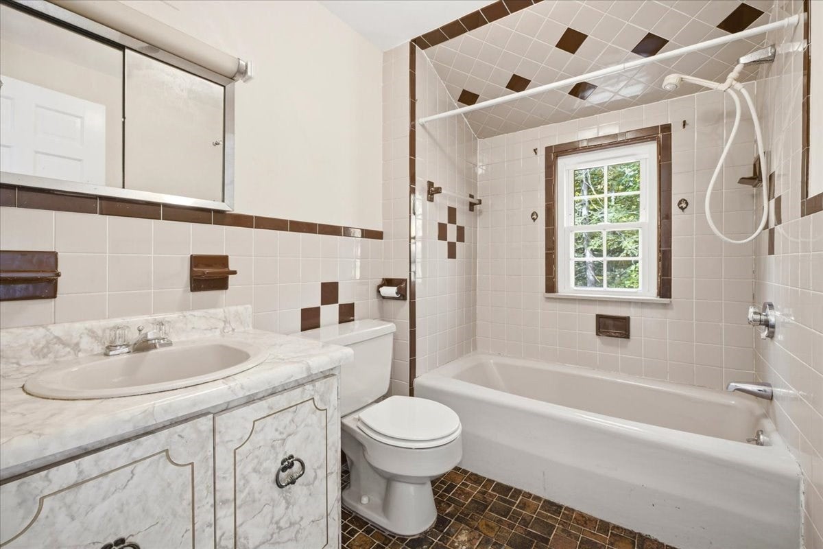 77 Payson Rd, Brookline, MA, 77 Payson Rd, Brookline, MA Photo #27