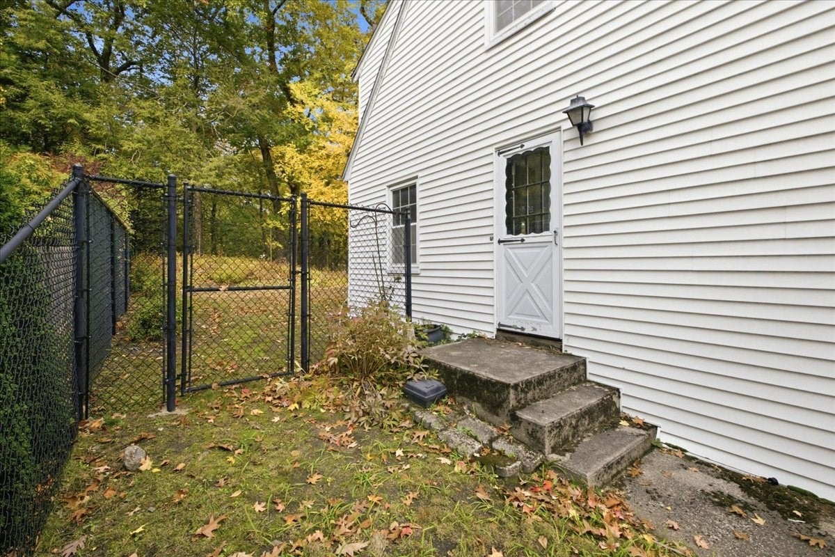 77 Payson Rd, Brookline, MA, 77 Payson Rd, Brookline, MA Photo #28