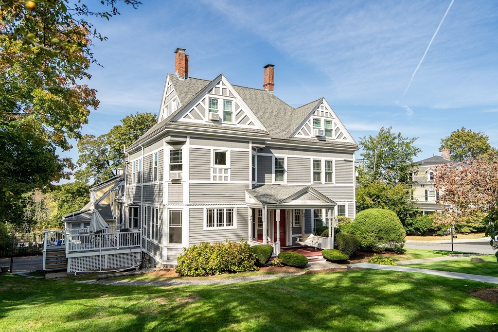 79 Chestnut St 2