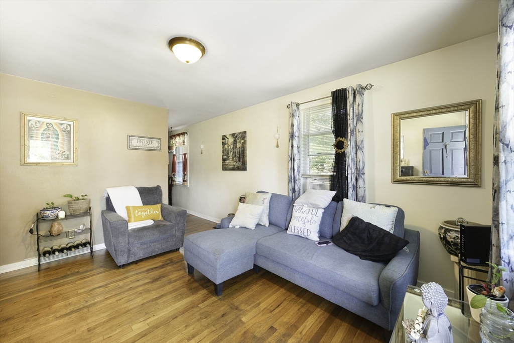 47-49 Farragut St