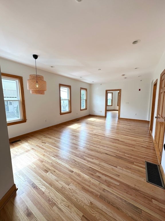 99 Pearl Ave 1
