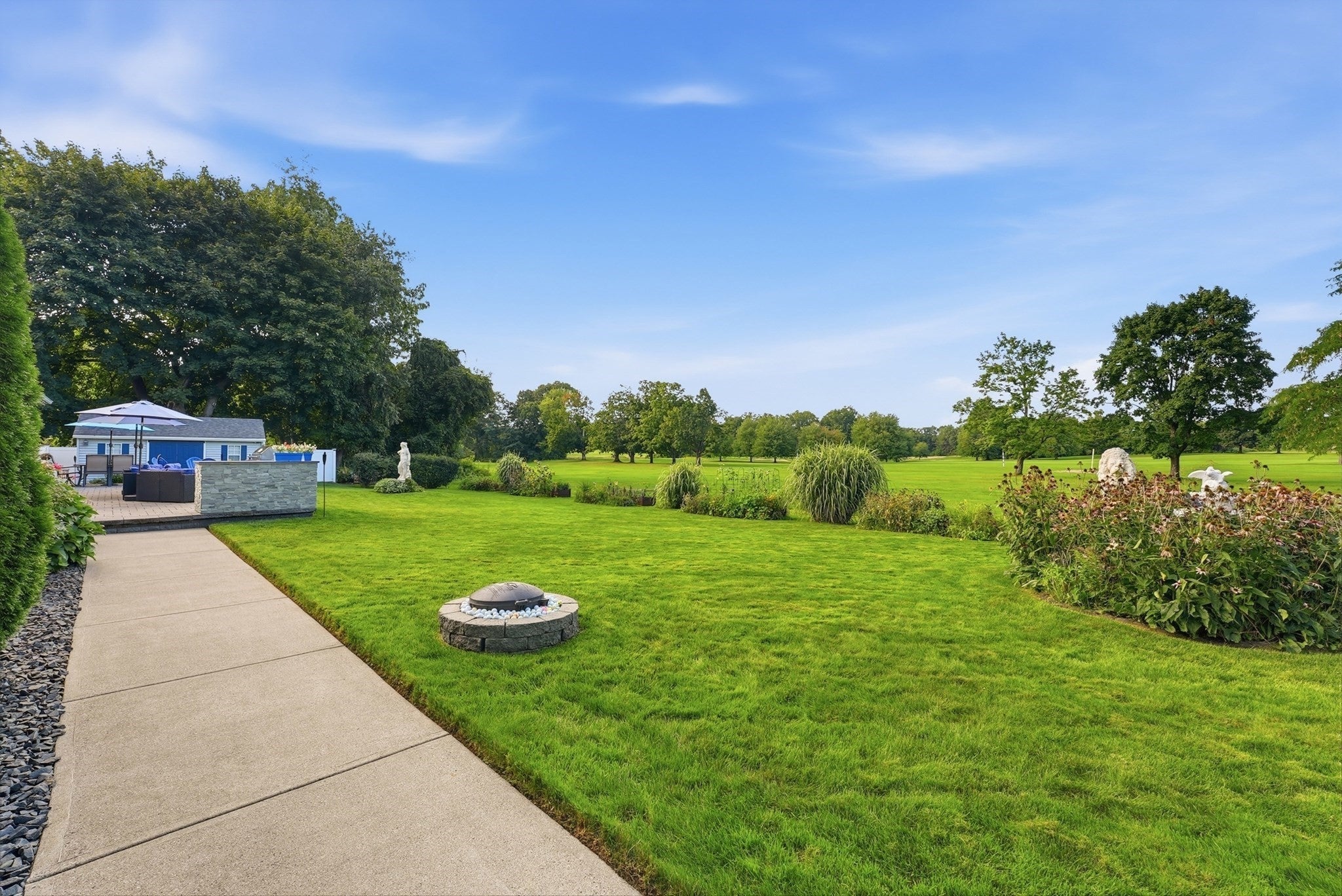 116 Grandview Avenue, West Springfield, MA Photo #38