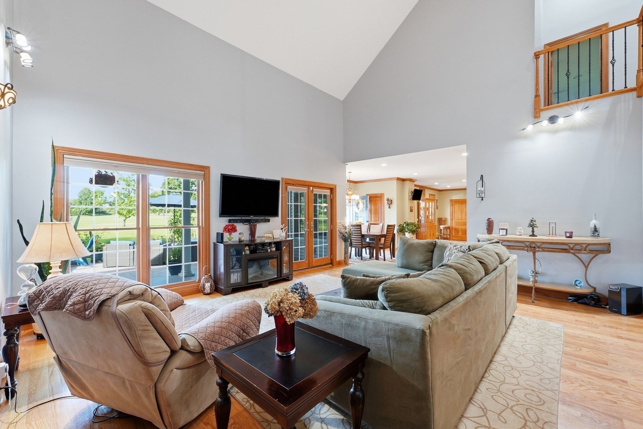 116 Grandview Avenue, West Springfield, MA Photo #8
