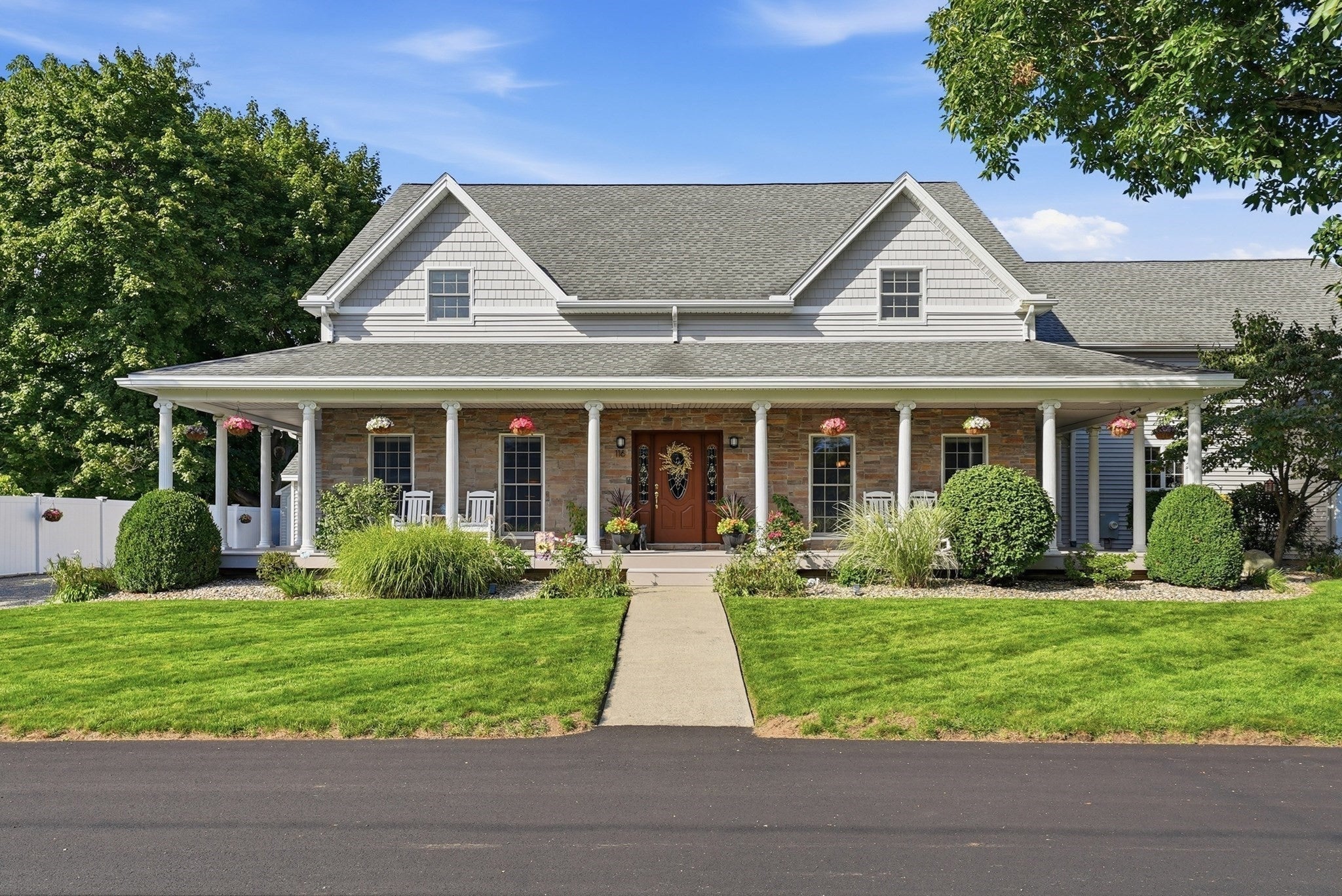 116 Grandview Avenue, West Springfield, MA Photo #2
