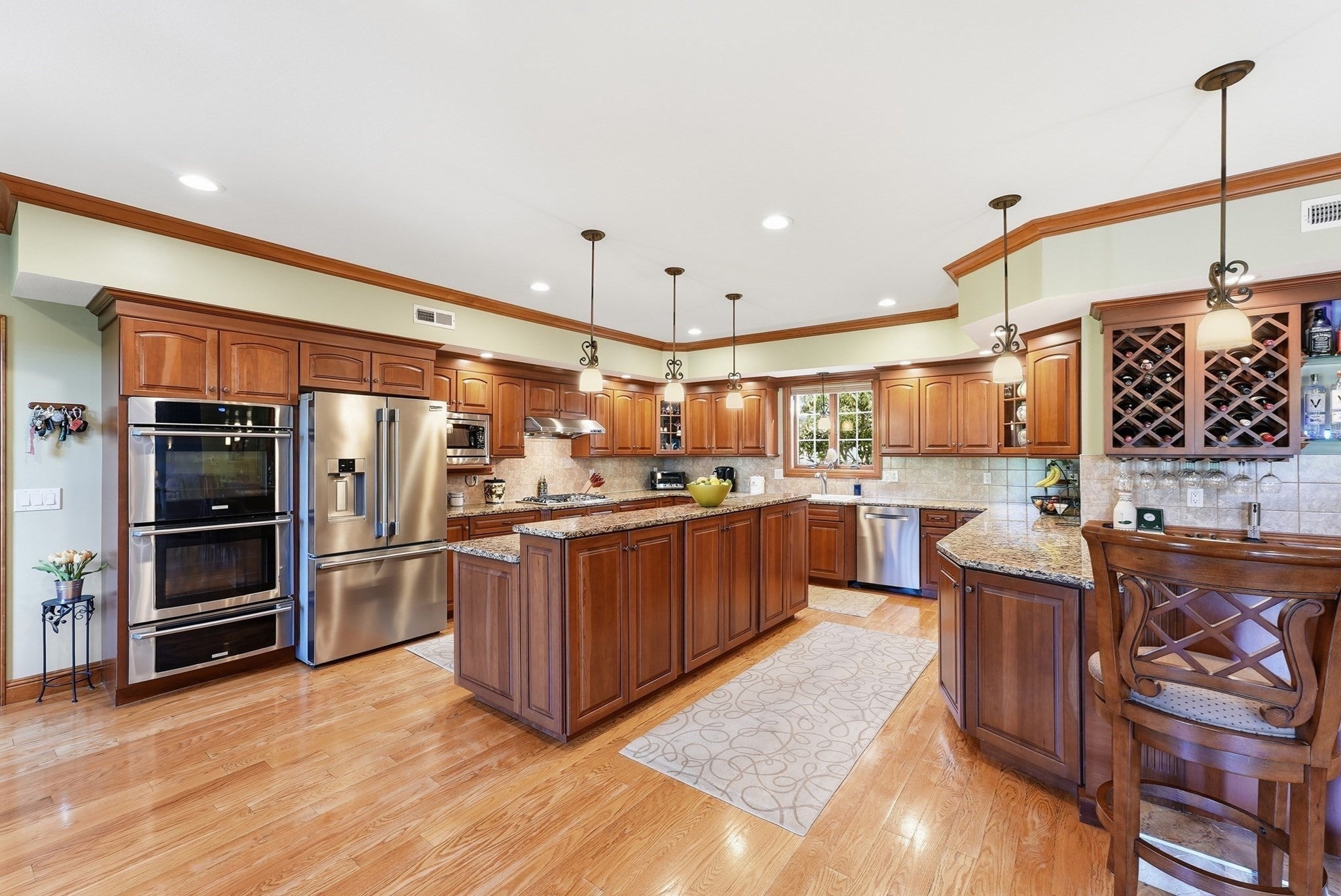 116 Grandview Avenue, West Springfield, MA Photo #13